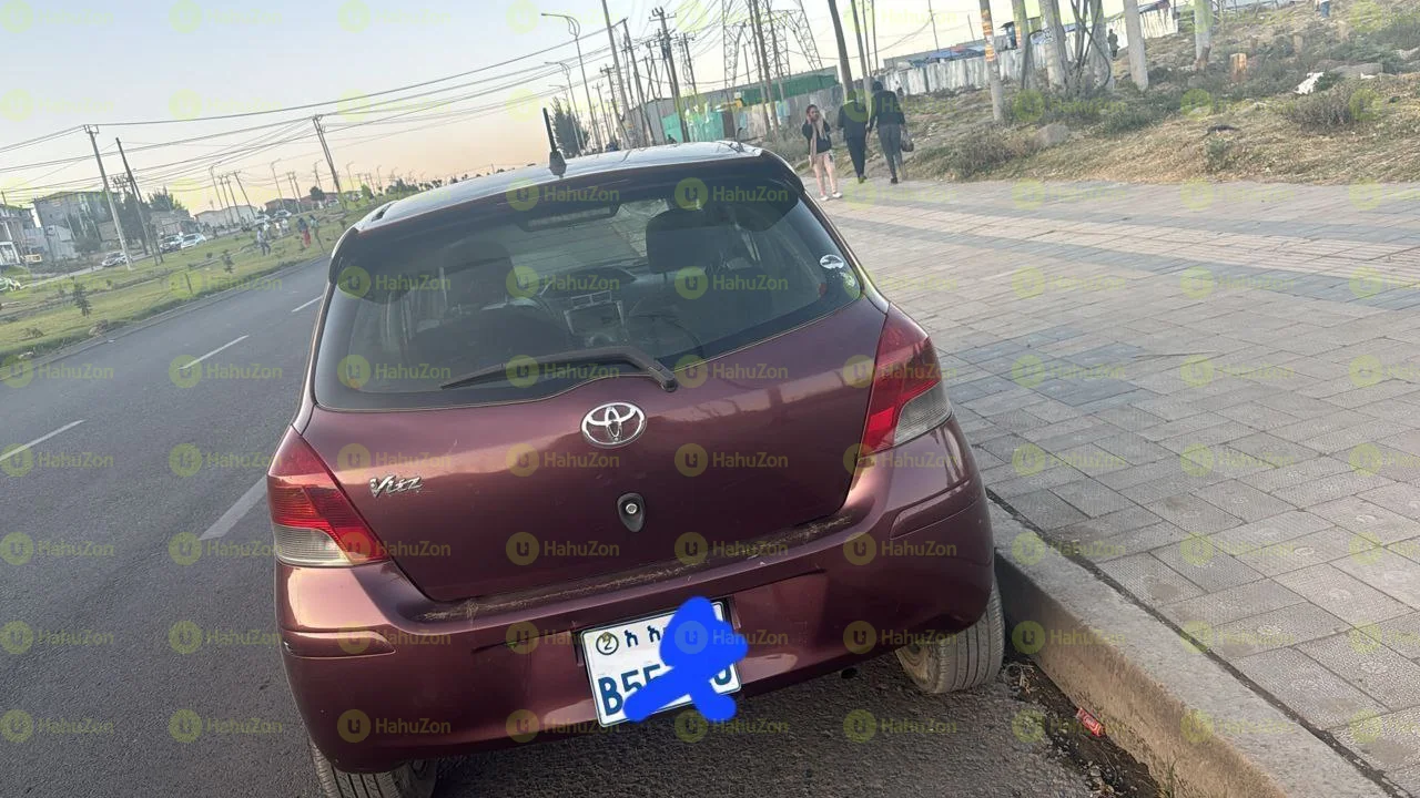 2010 Model-Toyota Compact Yaris