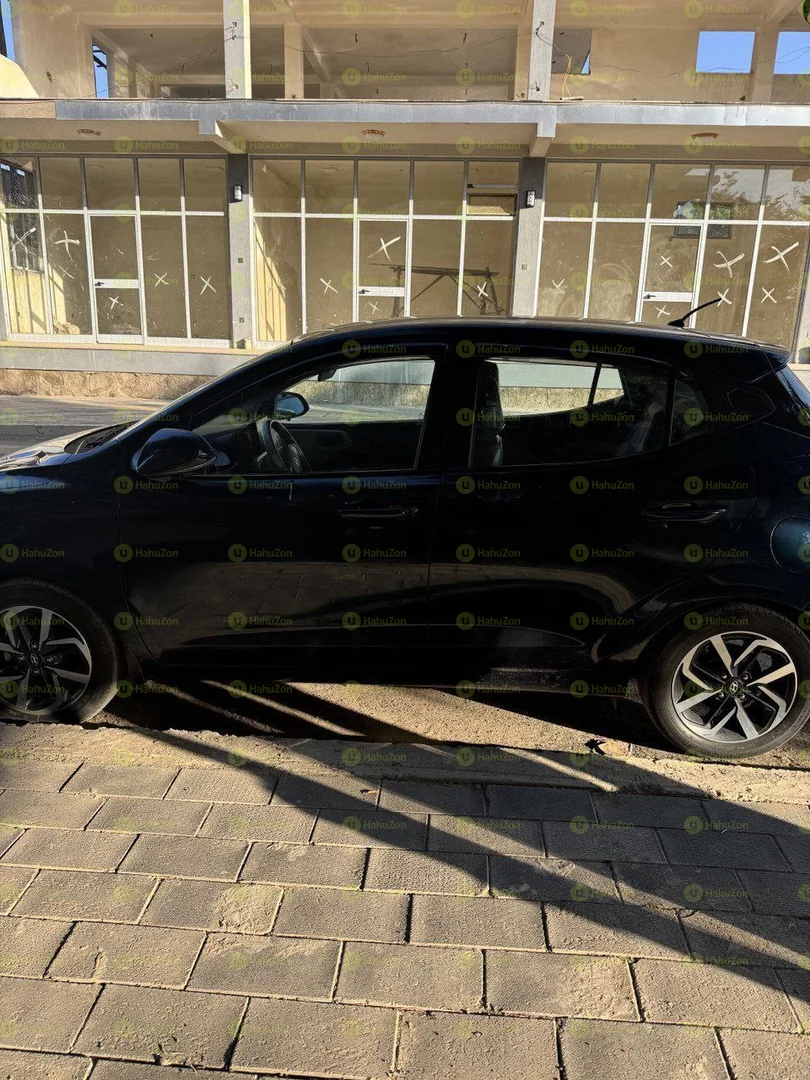 2022 Model-Hyundai Grand i10