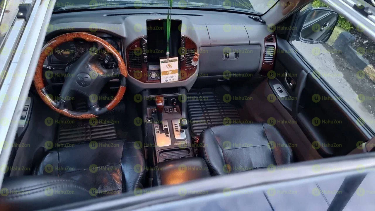 2004 Model-Mitsubishi Pajero