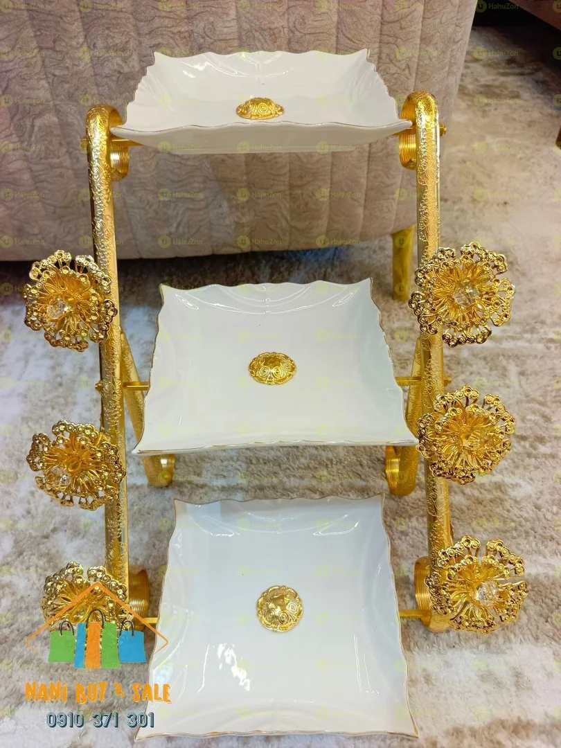 በለ 3 ተደራራቢ የተለያዩ ነገሮች ማቅረቢያ