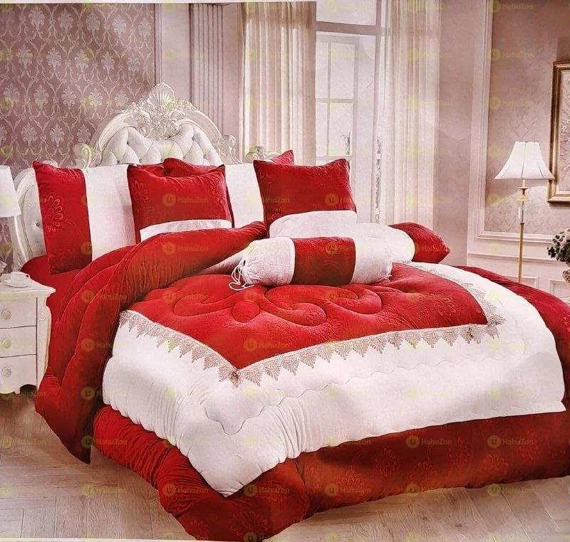 Seven Pcs Comforter Set