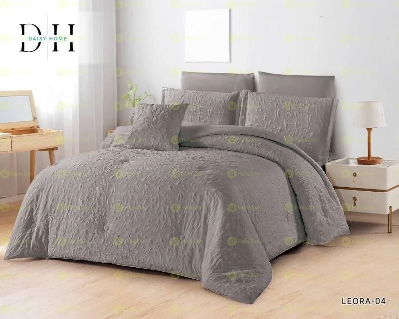 Seven Pcs Comforter Set