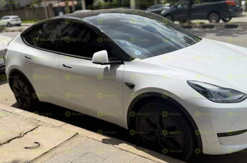 2023 Model-Tesla Y
