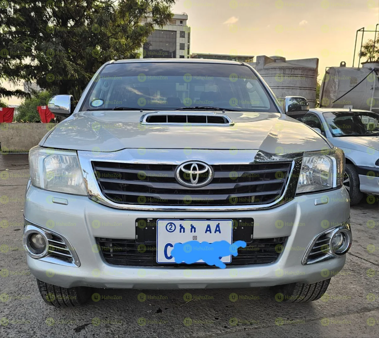 2013 Model-Toyota Hilux Double Cab