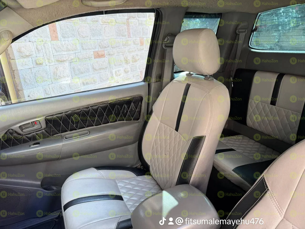 2008 Model-Toyota Hilux