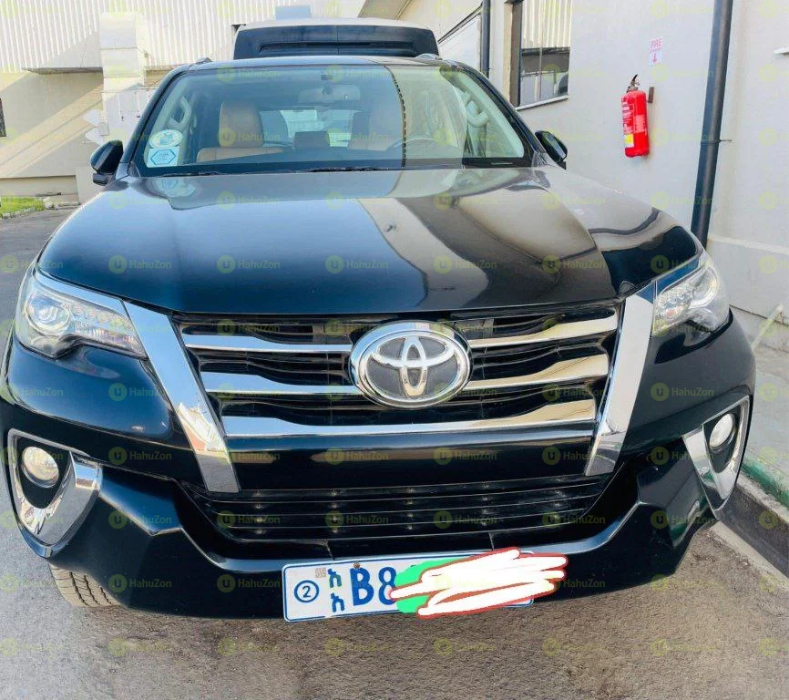 2017 Model-Toyota Fortuner