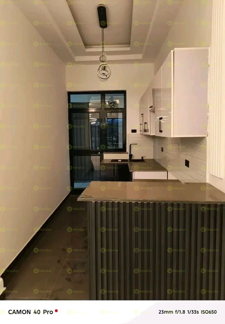 300 ካሬ የሚሸጥ ቪላ ቤት በለገጣፎ