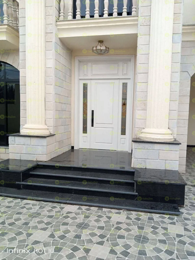 300 ካሬ የሚሸጥ G+2 ቤት በመገናኛ