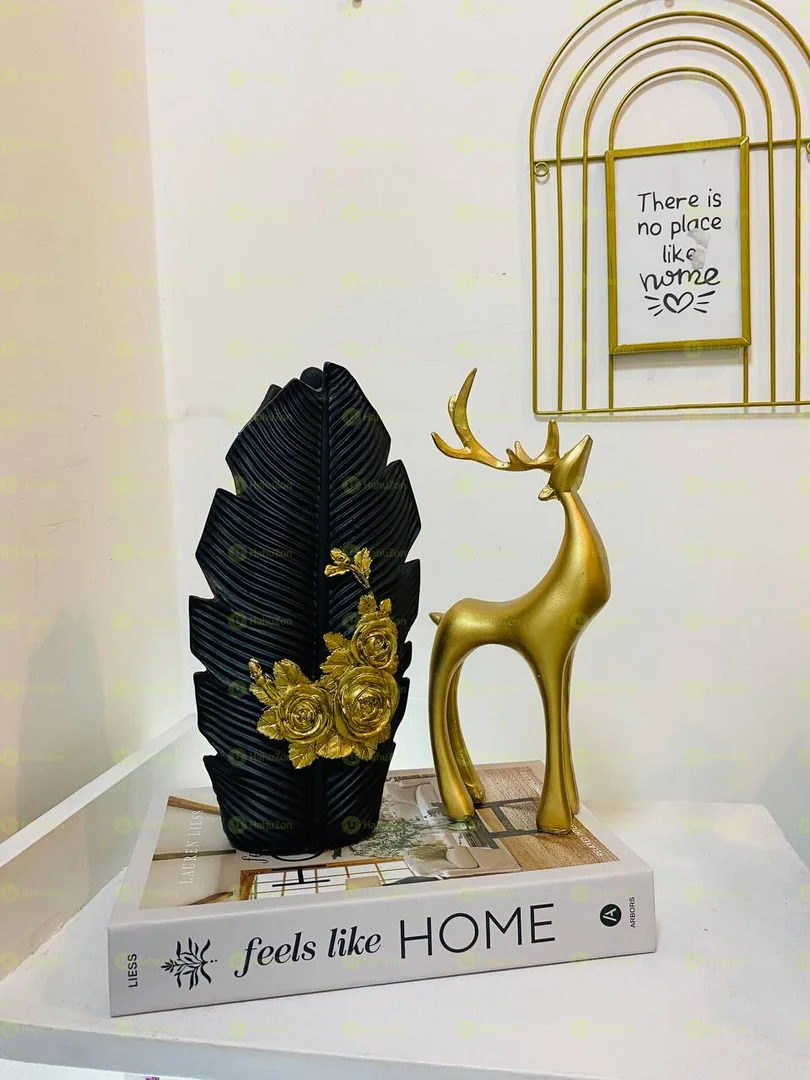 Palm Black Leaf Vase