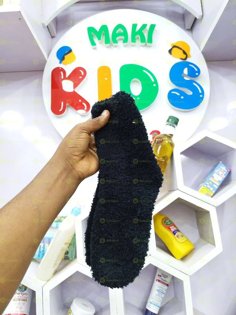 ባለፈር ካልሳዎች