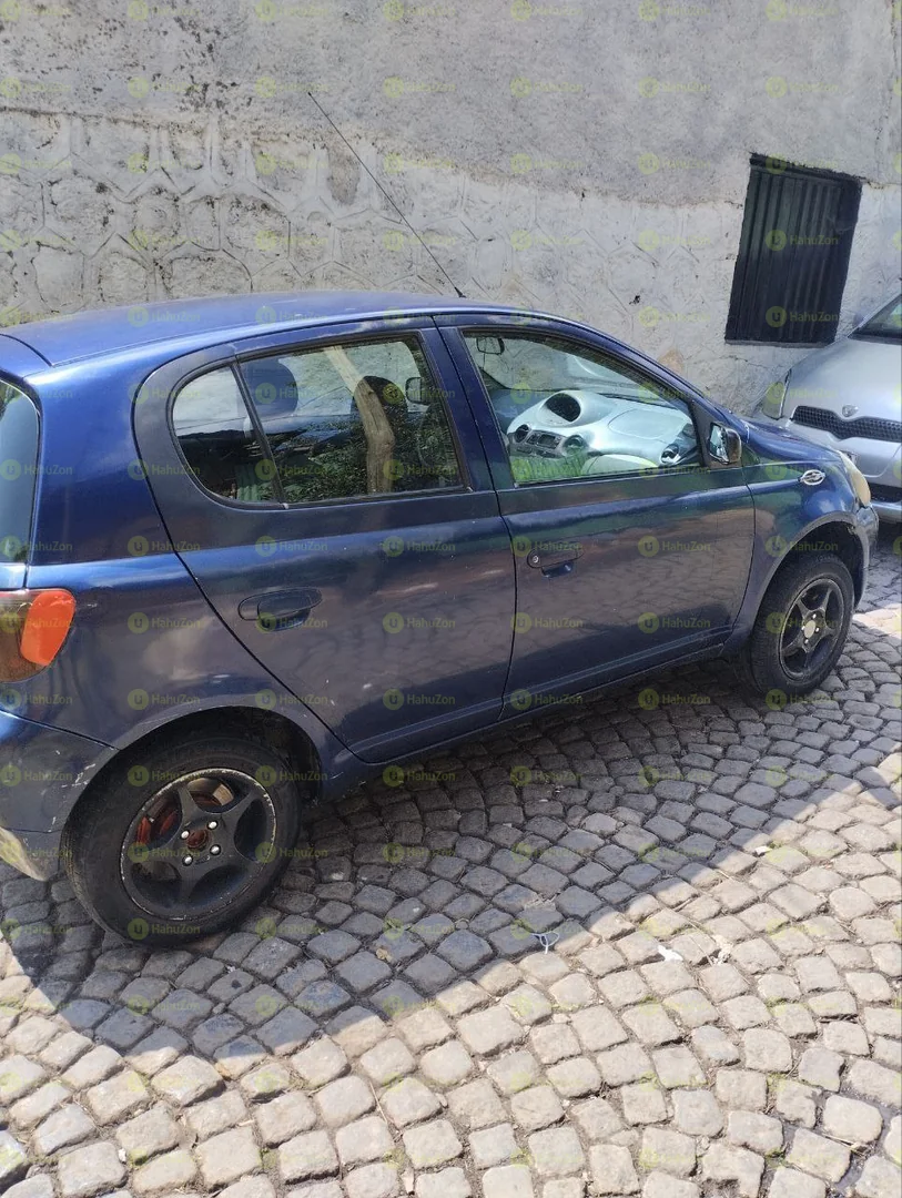 2001 Model-Toyota Vitz