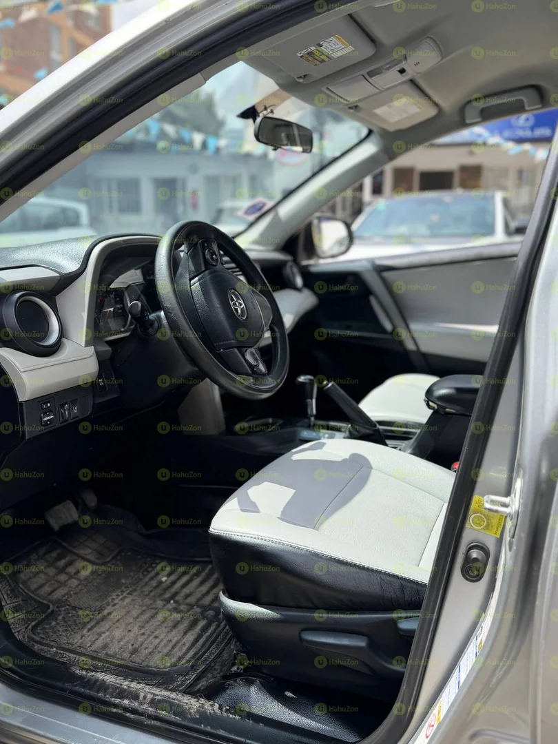 2017 Model-Toyota Rav4