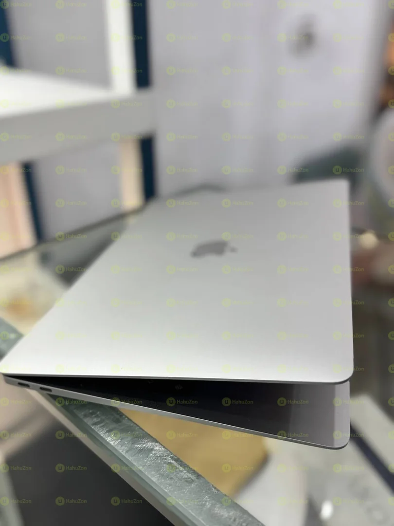 Apple Macbook Air M1 Chip