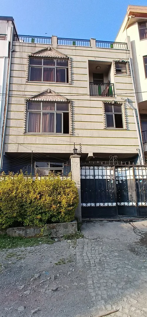 94 ካሬ የሚሸጥ ጂ+2 ቤት በሰሚት