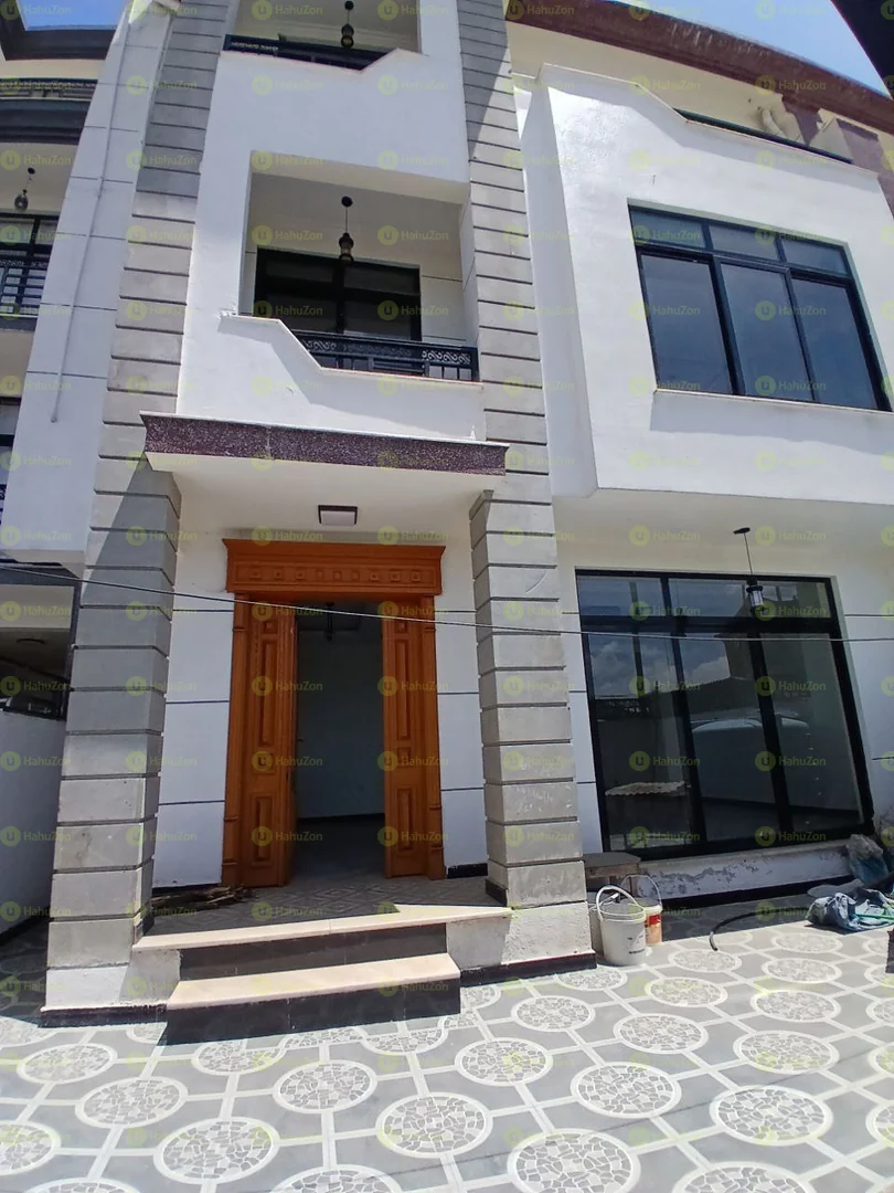 225 ካሬ የሚሸጥ G+2 ቤት በአያት አካባቢ