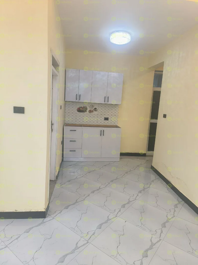 140 ካሬ የሚሸጥ ዘመናዊ ቪላ ቤት በመሰለሚያ ታክሲ ተራ አካባቢ