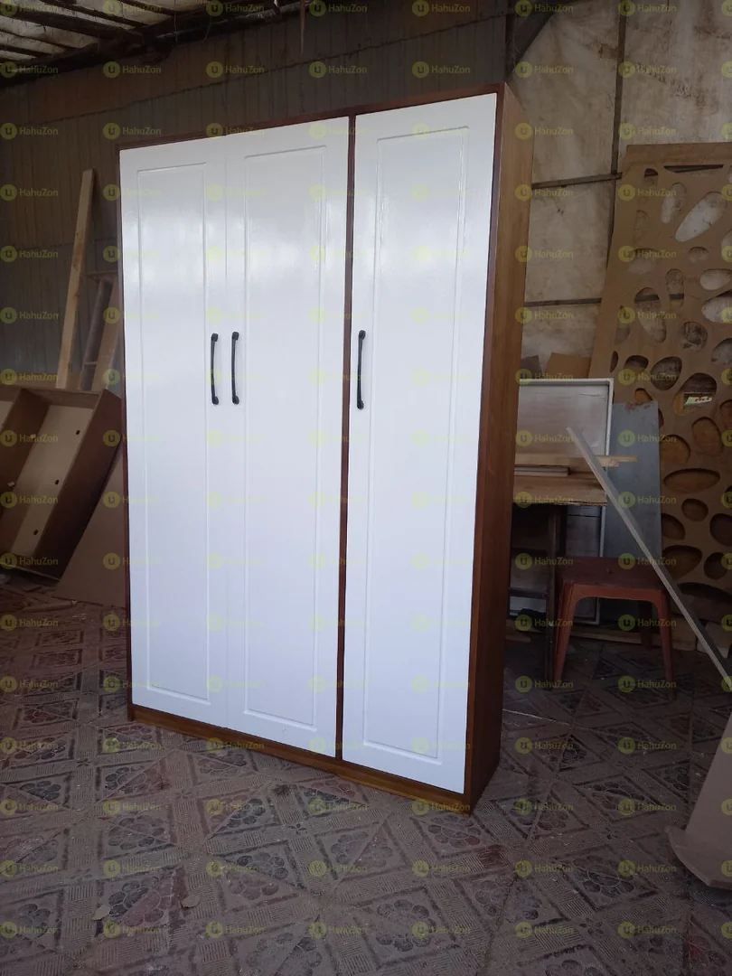 ቀላል ፓኔል የጫማ መደርደሪያ