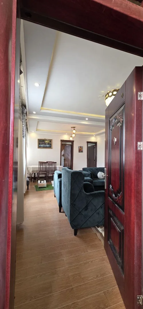 115 ካሬ የሚሸጥ አፓረትመንት በሰሚት 72