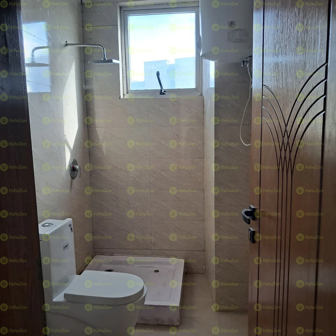 181 ካሬ የሚሸጥ አፓርትመንት በመገናኛ