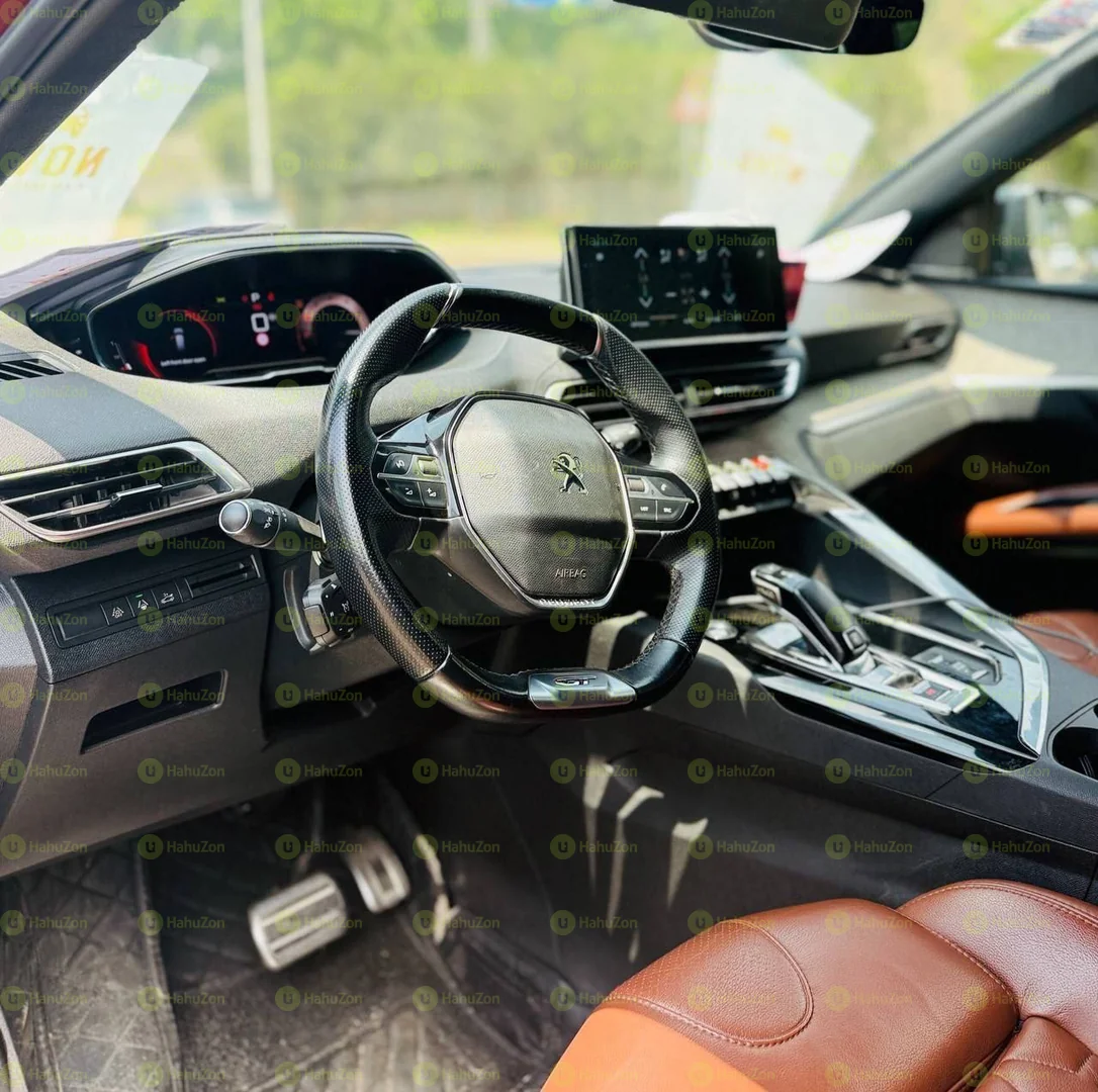 2022 Model-Peugeot 5008 GTline