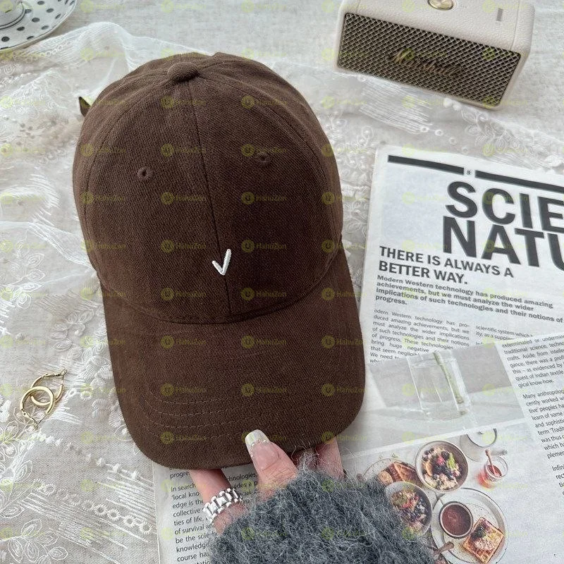 Fashionble Women's Hats