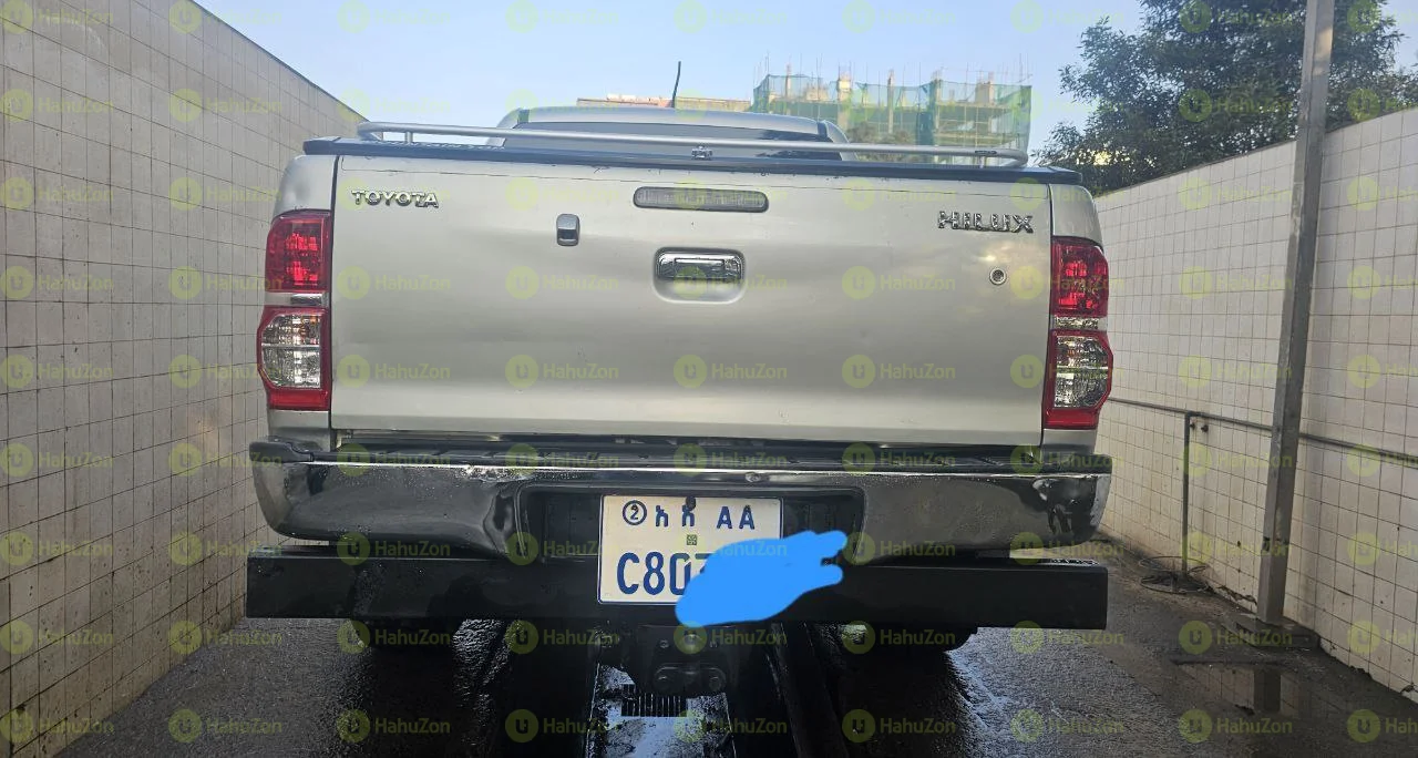 2012 Model-Toyota Hilux