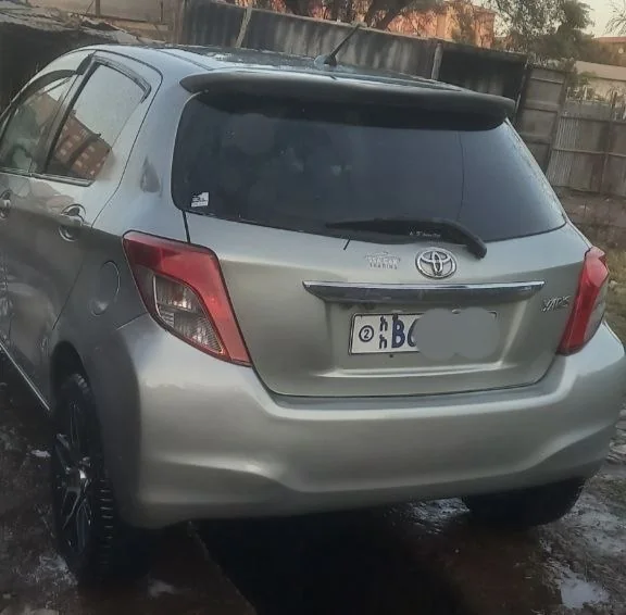 2012 Model-Toyota Yaris