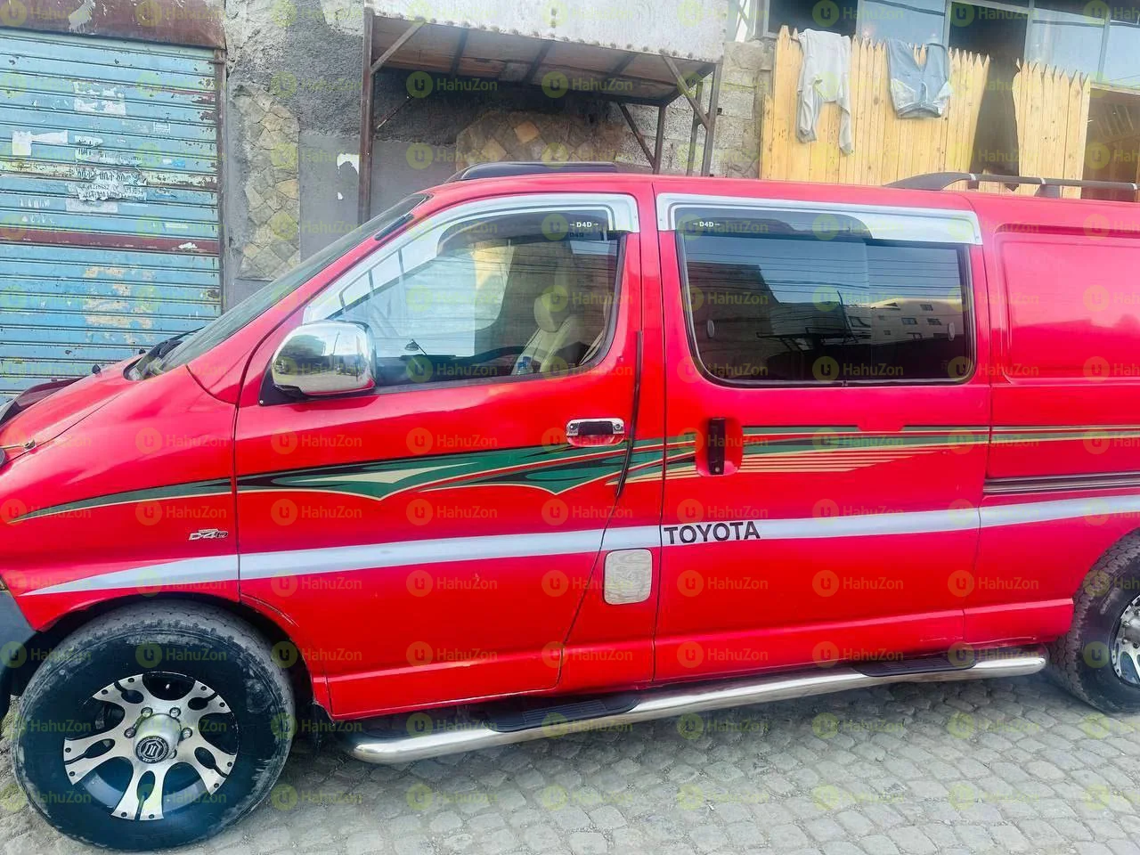 2007 Model-Toyota Hiace Dolphin