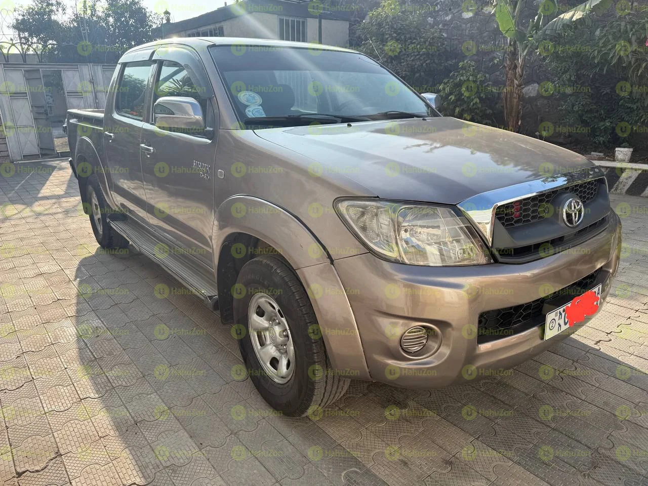 2010 Model-Toyota Hilux