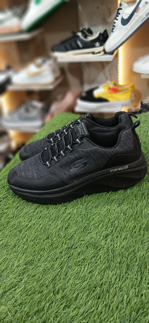 Skecher Max Cushion Men's Shoes