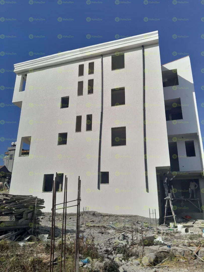 250 ካሬ የሚሸጥ G+2 ቤት በአያት