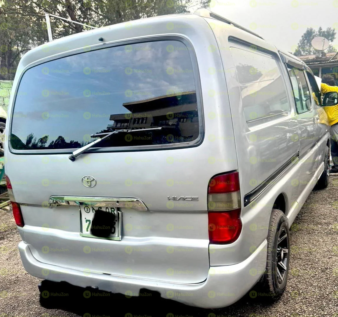 2008 Model-Toyota Dolphin Van