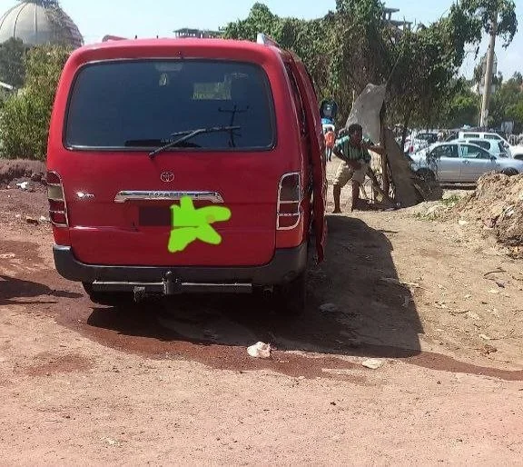 2008 Model-Toyota Hiace