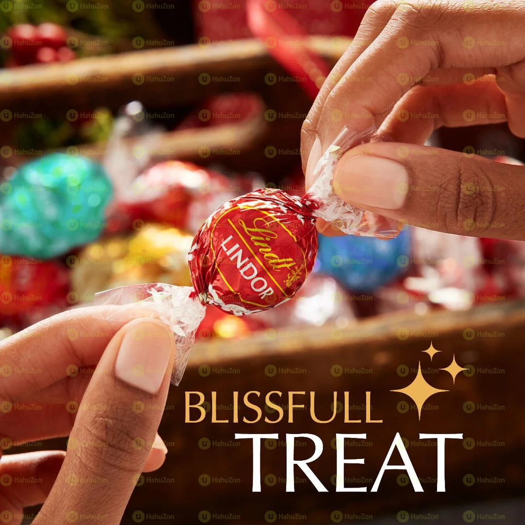 Lindt LINDOR Assorted Chocolate Truffles Box 337 Grams