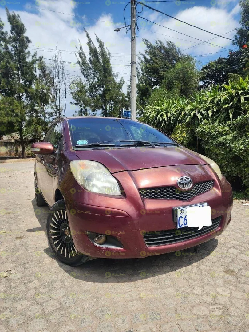 2020 Model-Toyota Yaris Compact