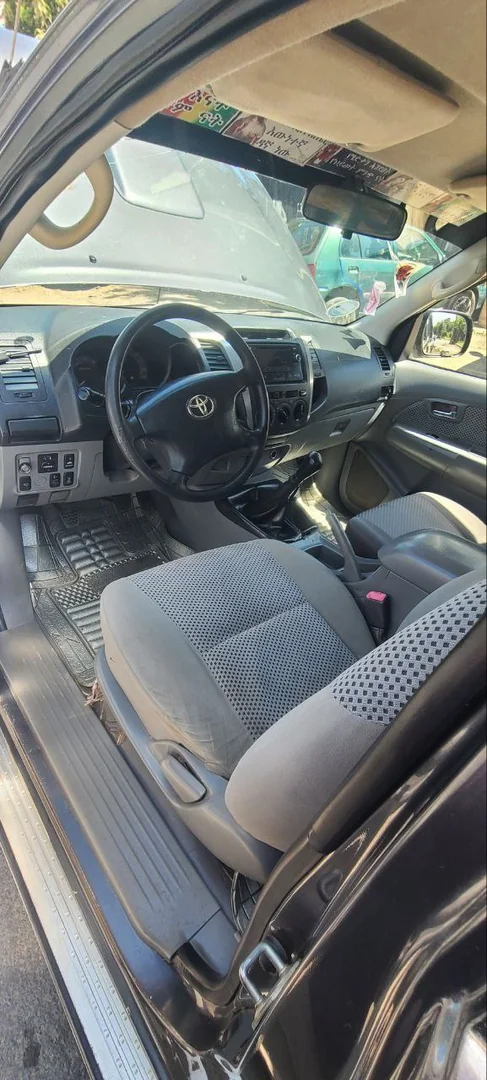 2009 Model-Toyota Hilux Kin Cup