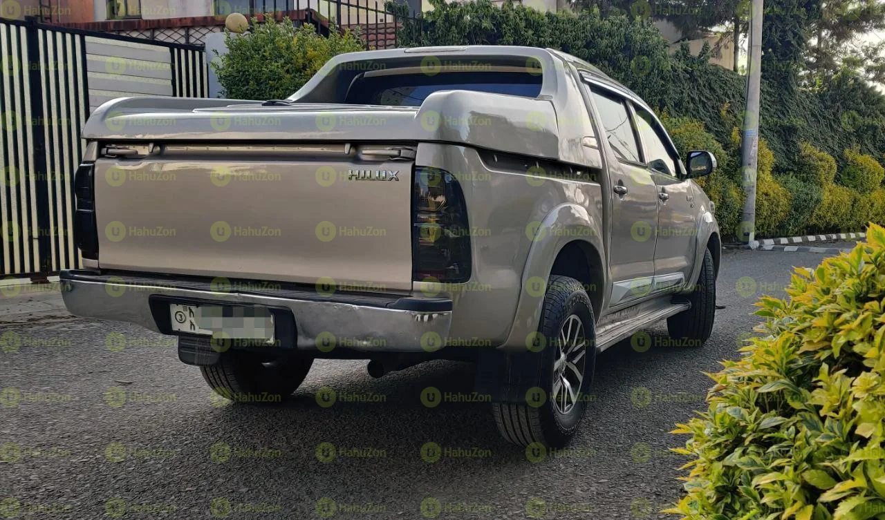 2014 Model-Toyota Hilux Double Cub