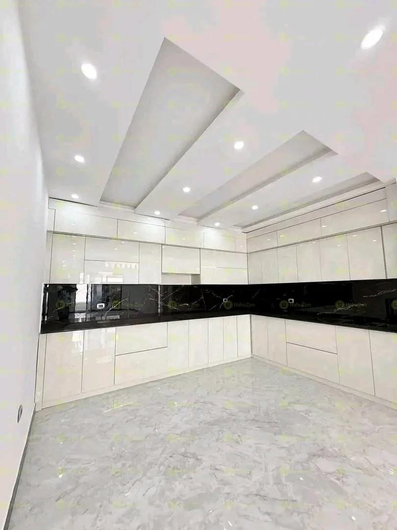 175 ካሬ የሚሸጥ G+3 ቤት በበቦሌ ቡልቡላ