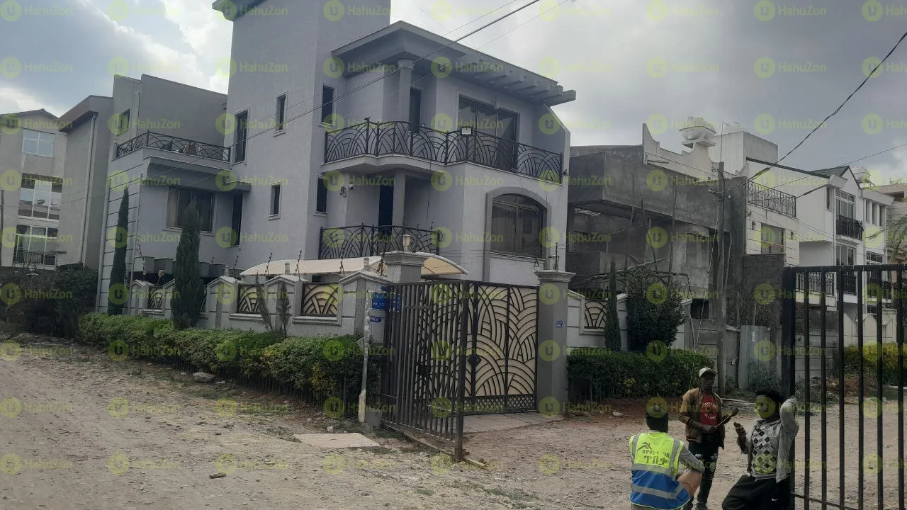 150 ካሬ የሚሸጥ ቤት በአያት