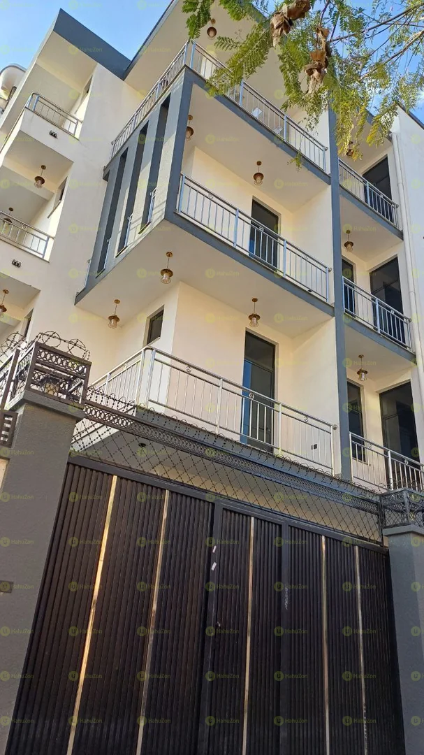 150 ካሬ የሚሸጥ ጂ+3 ቤት በሰሚት