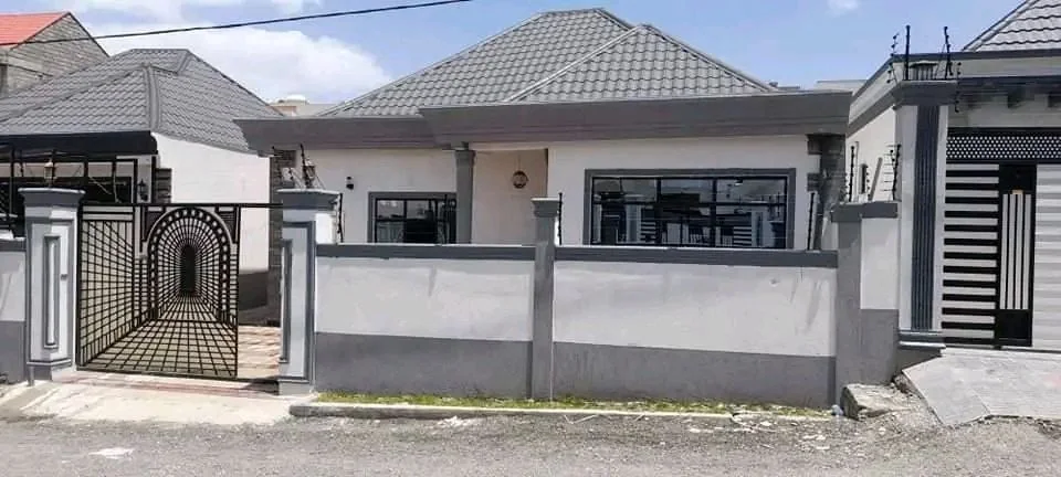 250 ካሬ የሚሸጥ ዘመናዊ ቪላ ቤት በአያት