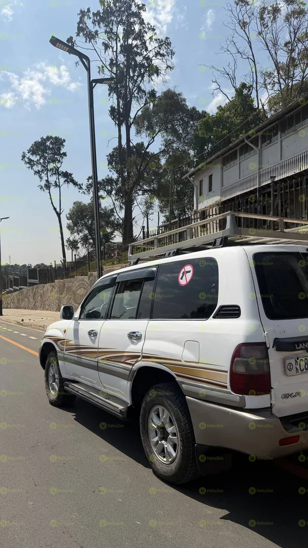 2003 Model-Toyota LandCruiser 105