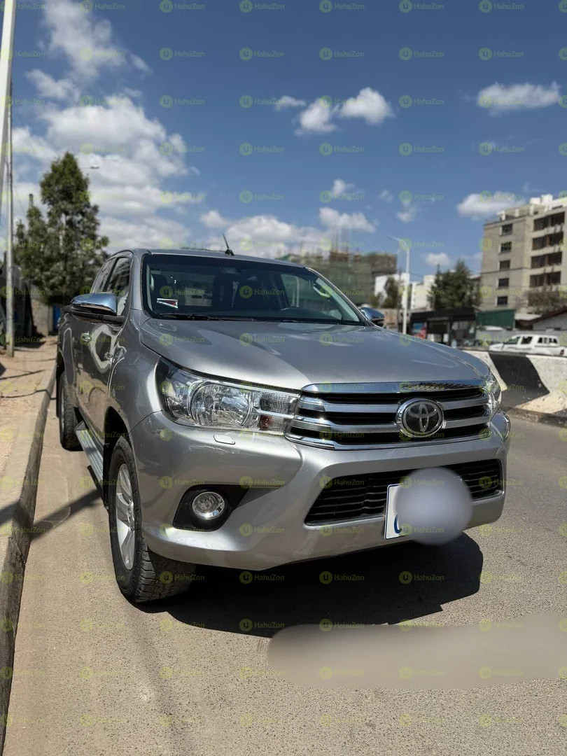 2019 Model-Toyota Revo Hilux  Kin Cab