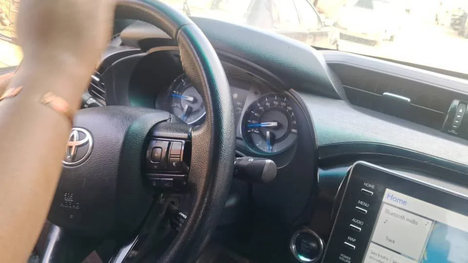 2022 Model-Toyota Hilux Invisible Double Cap