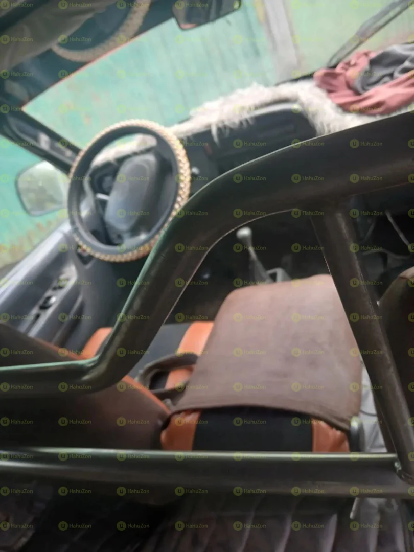 2000 Model-Toyota 5L Minibus