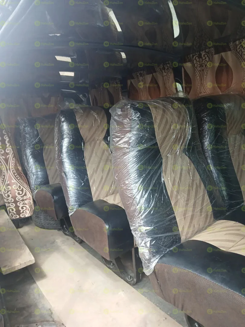 2000 Model-Toyota 5L Minibus