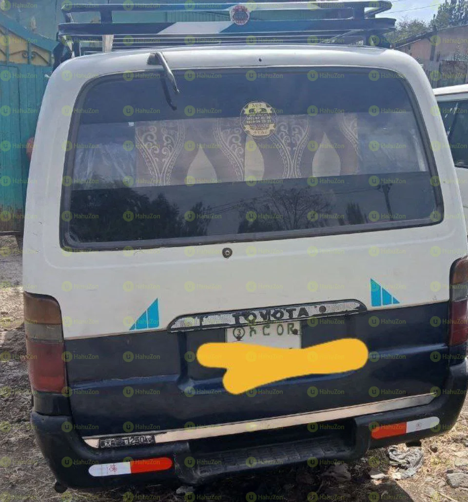 2000 Model-Toyota 5L Minibus