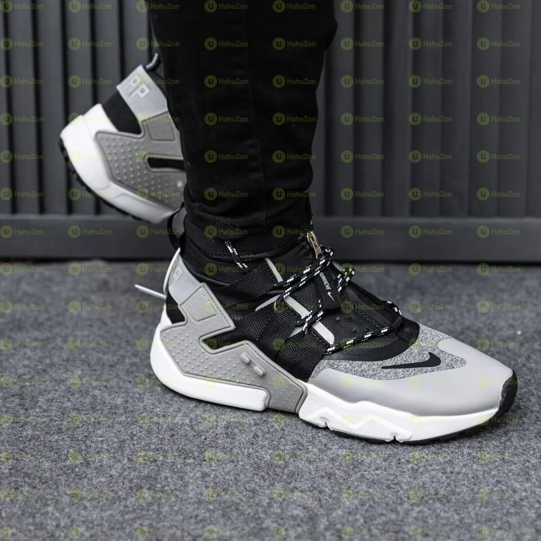 Nike Grip Men's Shoes