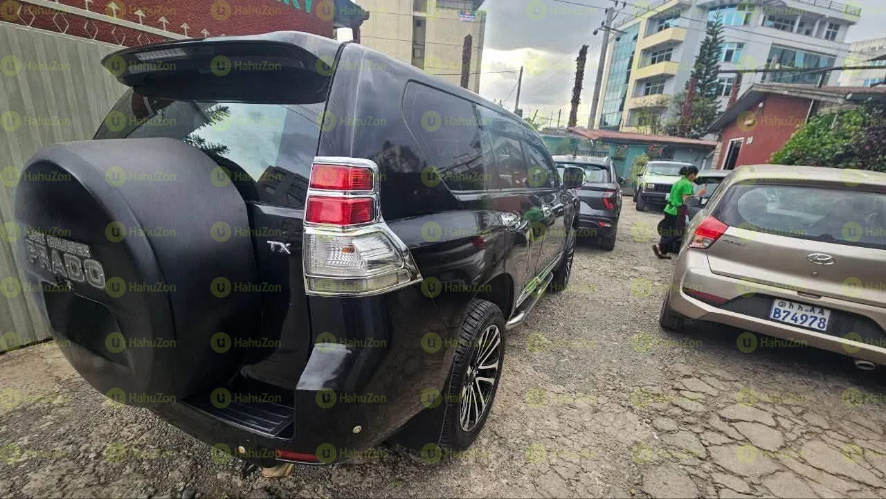 2011 Model-Toyota Landcruiser Prado