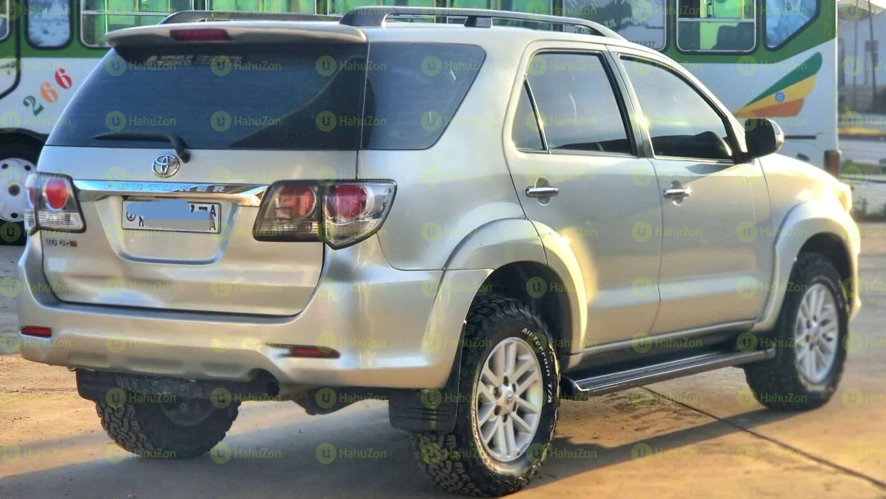 2013 Model-Toyota Fortuner